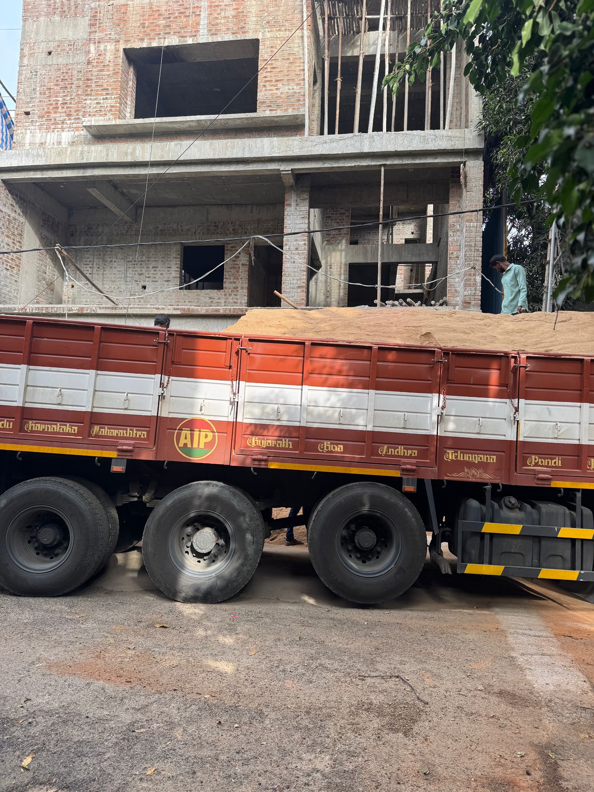36-40 Ton Vehicle